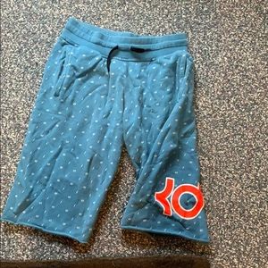 Kevin Durant shorts medium